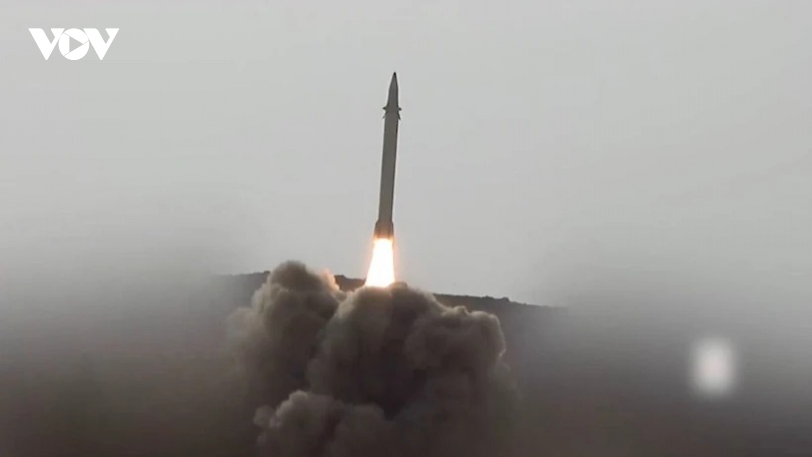 Houthi tiếp tục phóng tên lửa đạn đạo tấn công Israel