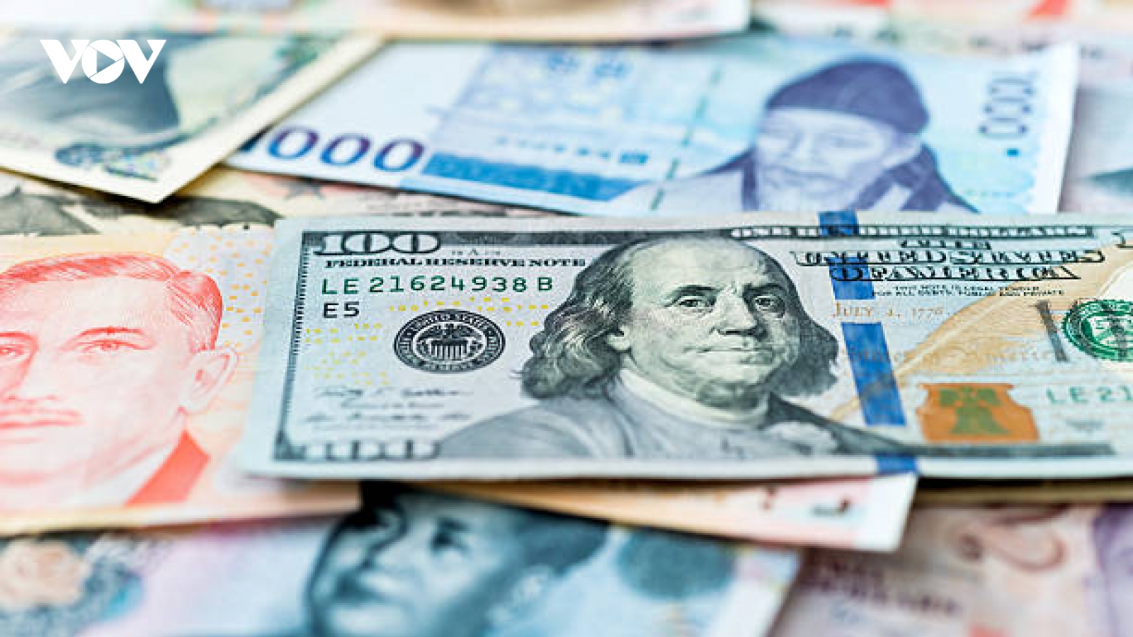 Tỷ giá USD hôm nay 26/8: Tỷ giá trung tâm hạ xuống còn 25.273 đồng/USD