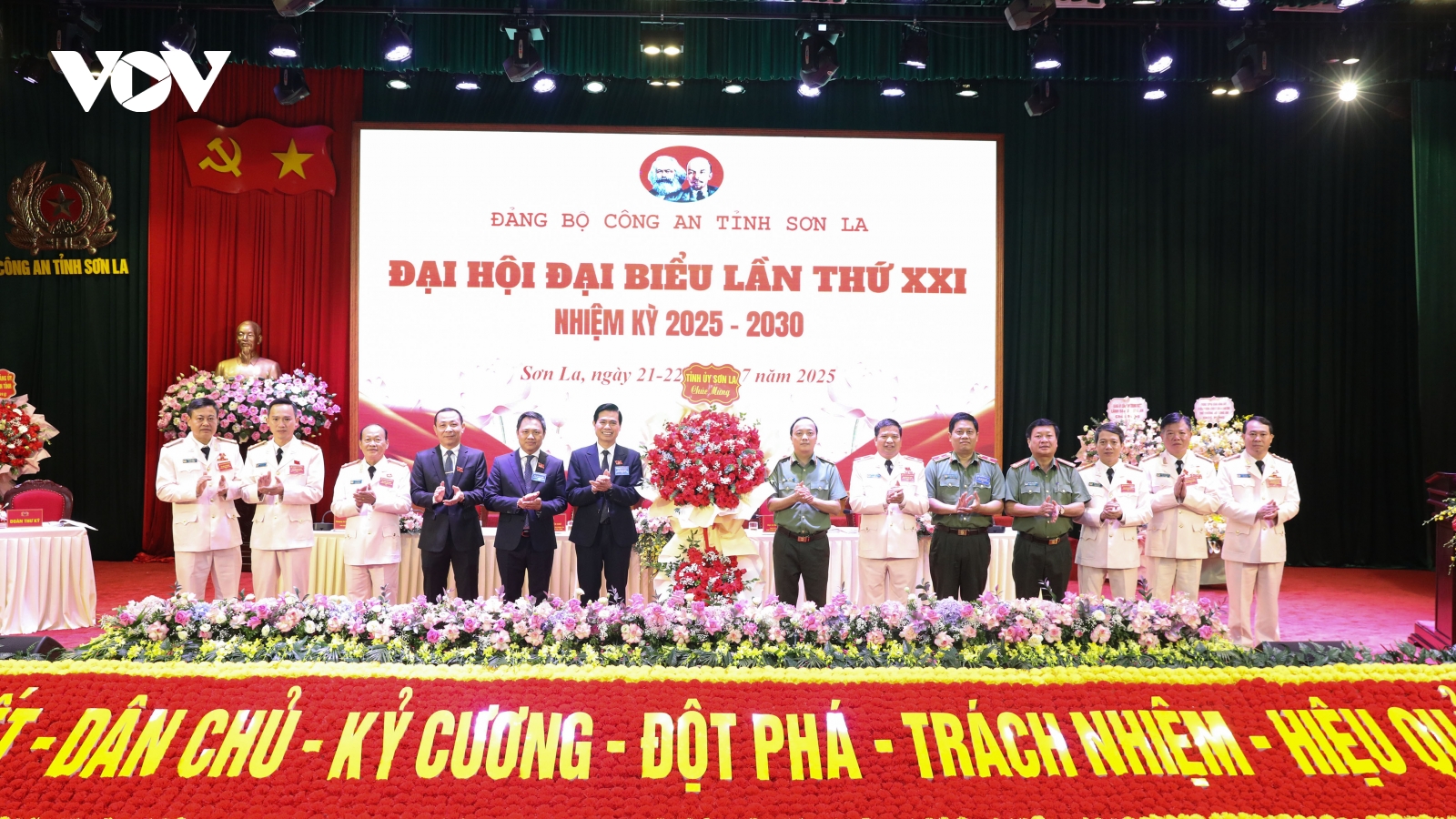 Thiếu tướng Đặng Trọng Cường được bầu giữ chức Bí thư Đảng ủy Công an tỉnh Sơn La