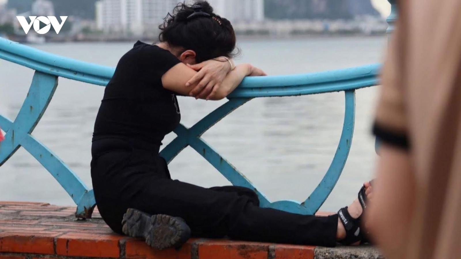 Lật tàu ở Hạ Long và những tổn thương tâm lý sau thảm họa