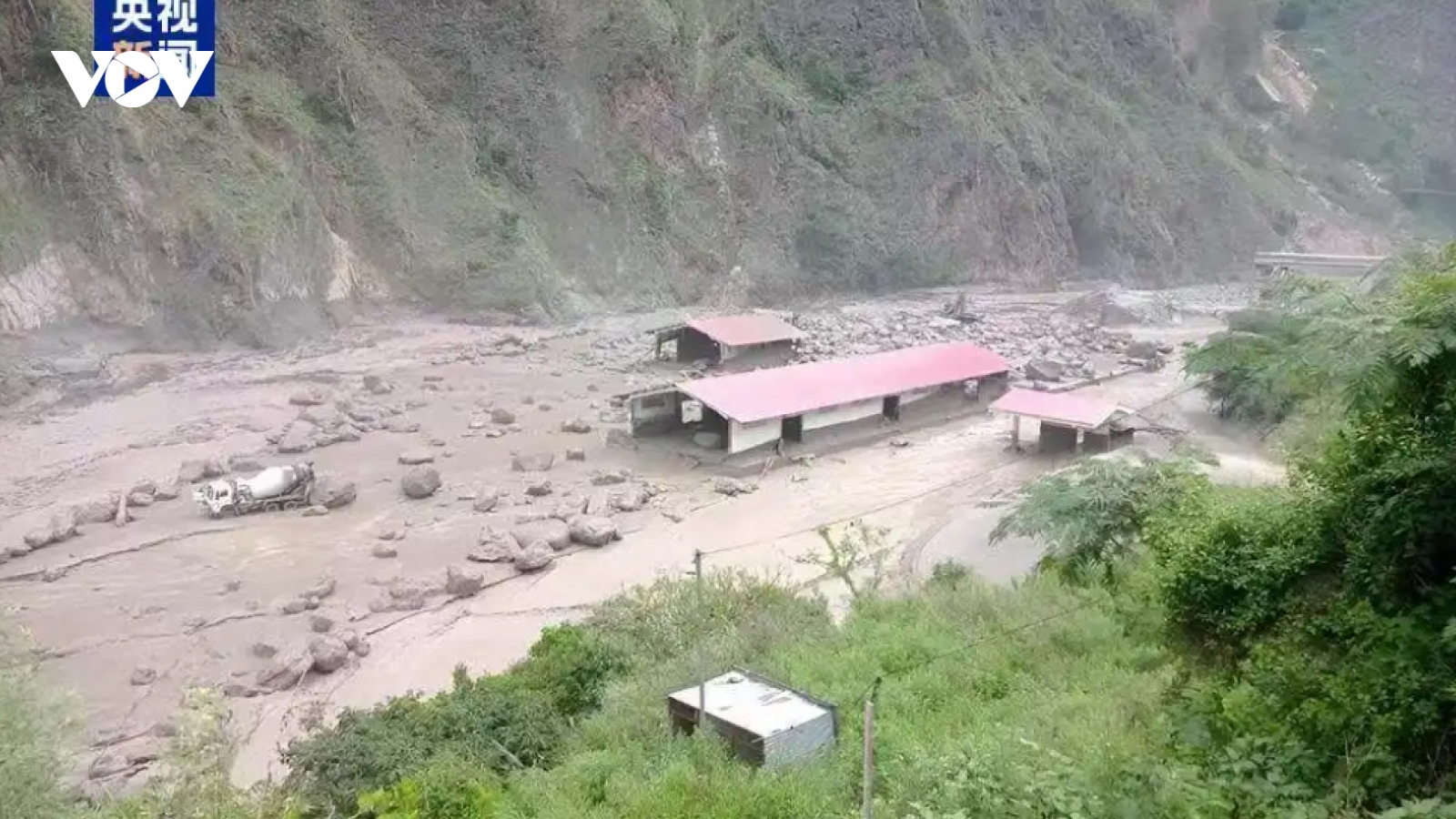Lở đất tại biên giới với Nepal, 17 người Trung Quốc mất tích