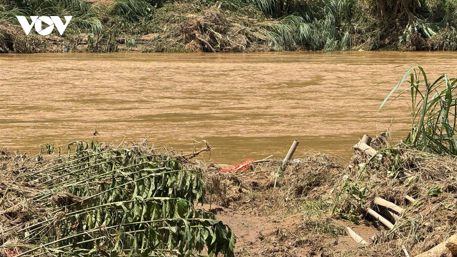 Tìm thấy thi thể nạn nhân bị lũ quét cuốn trôi tại xã Chiềng Sơ, Sơn La