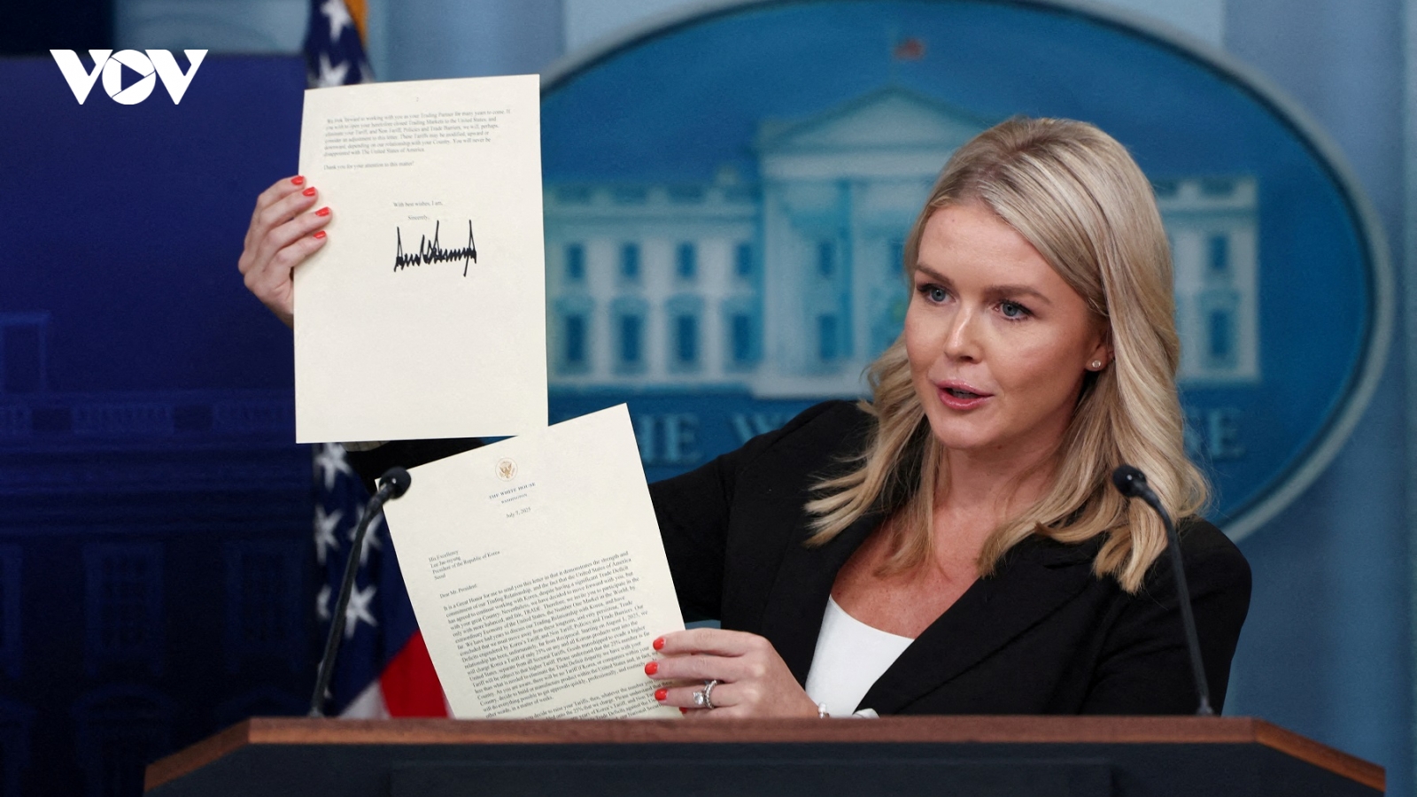 Tổng thống Trump công bố mức thuế quan mới với nhiều nước lên tới 40%