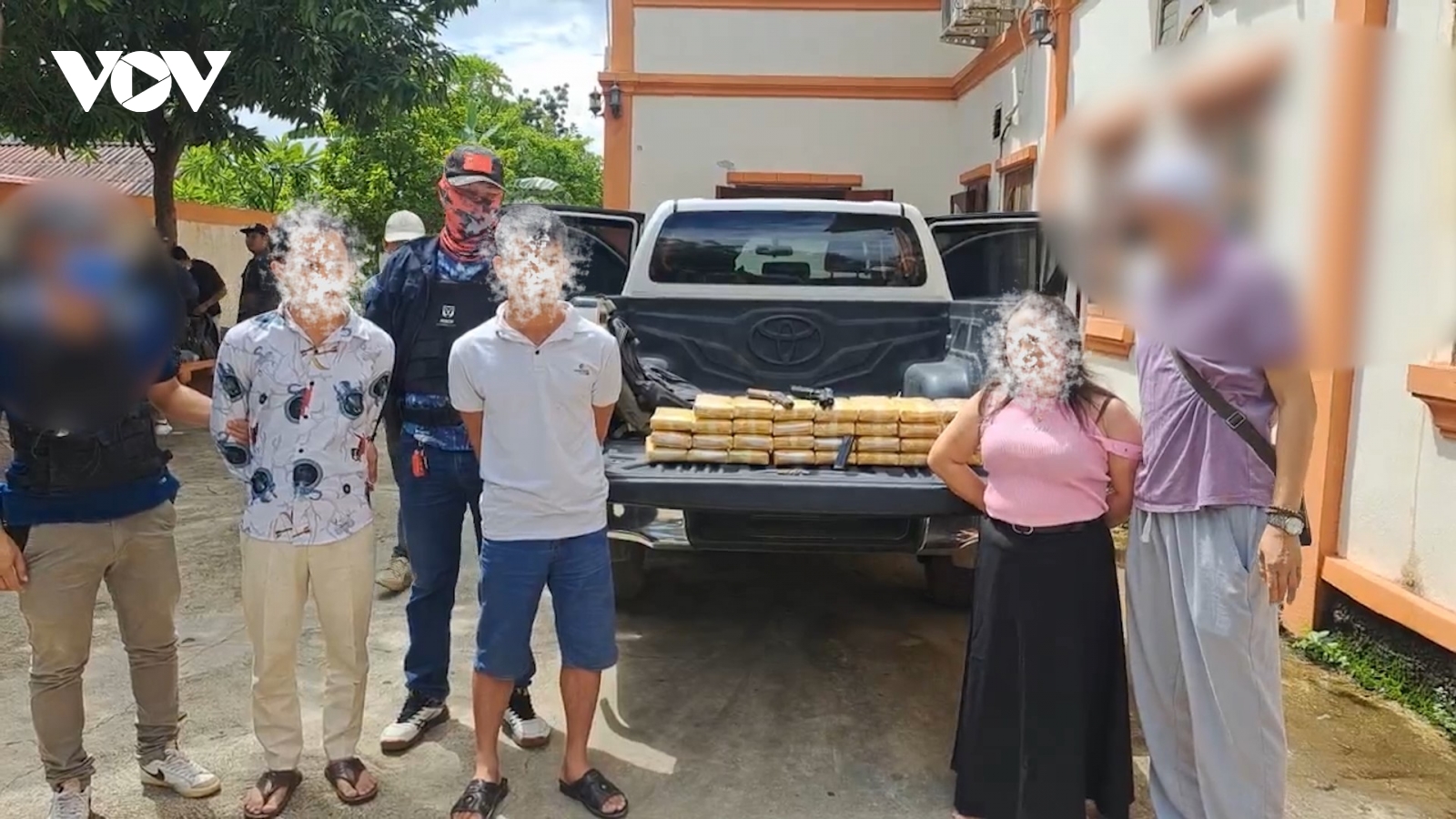 Triệt phá đường dây ma túy xuyên quốc gia, thu giữ gần 2,5 tấn ma túy tại Lào