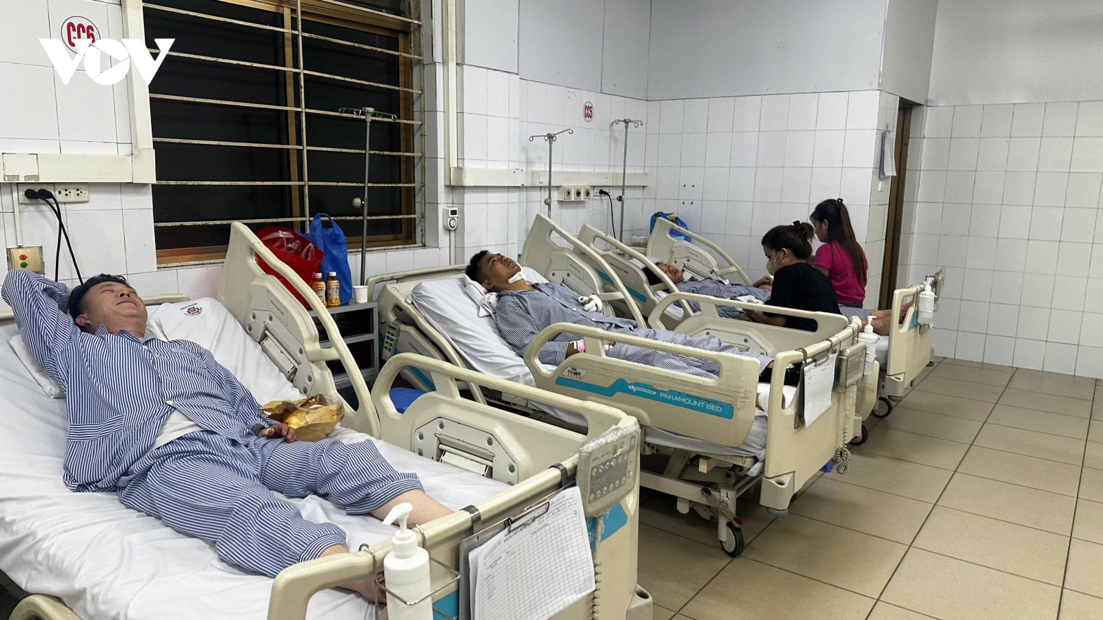 Vụ lật tàu tại Quảng Ninh: Các nạn nhân được cứu sức khỏe ổn định