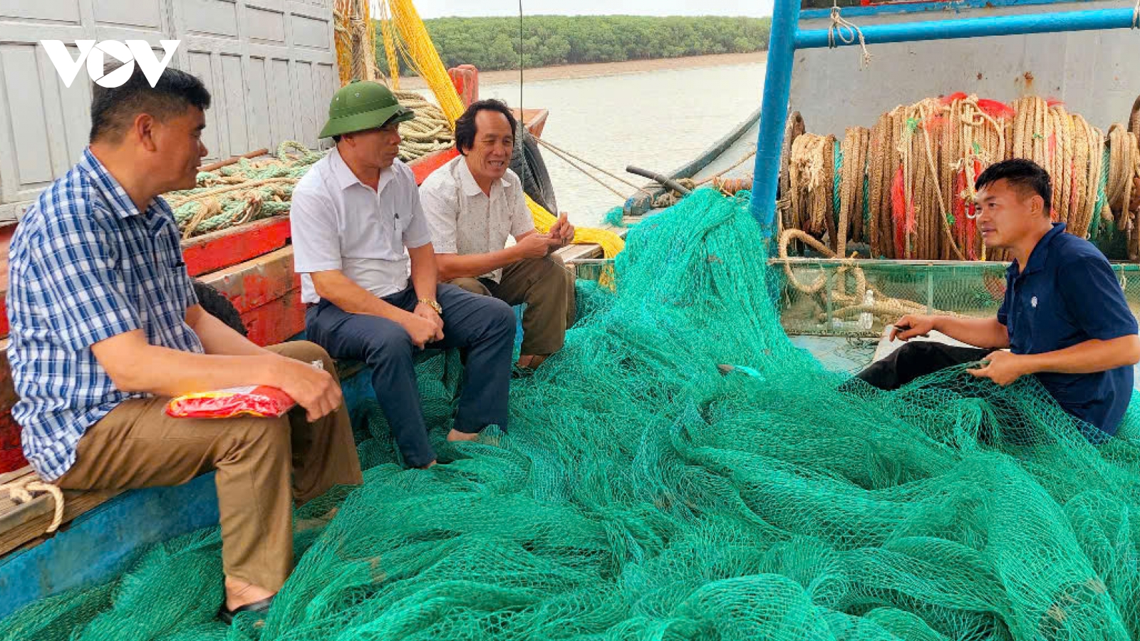 Tổ nghề cá - điểm tựa vững chắc cho ngư dân vươn khơi bám biển