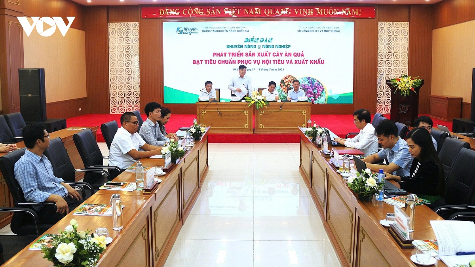 Phát triển sản xuất cây ăn quả phục vụ nội tiêu và xuất khẩu