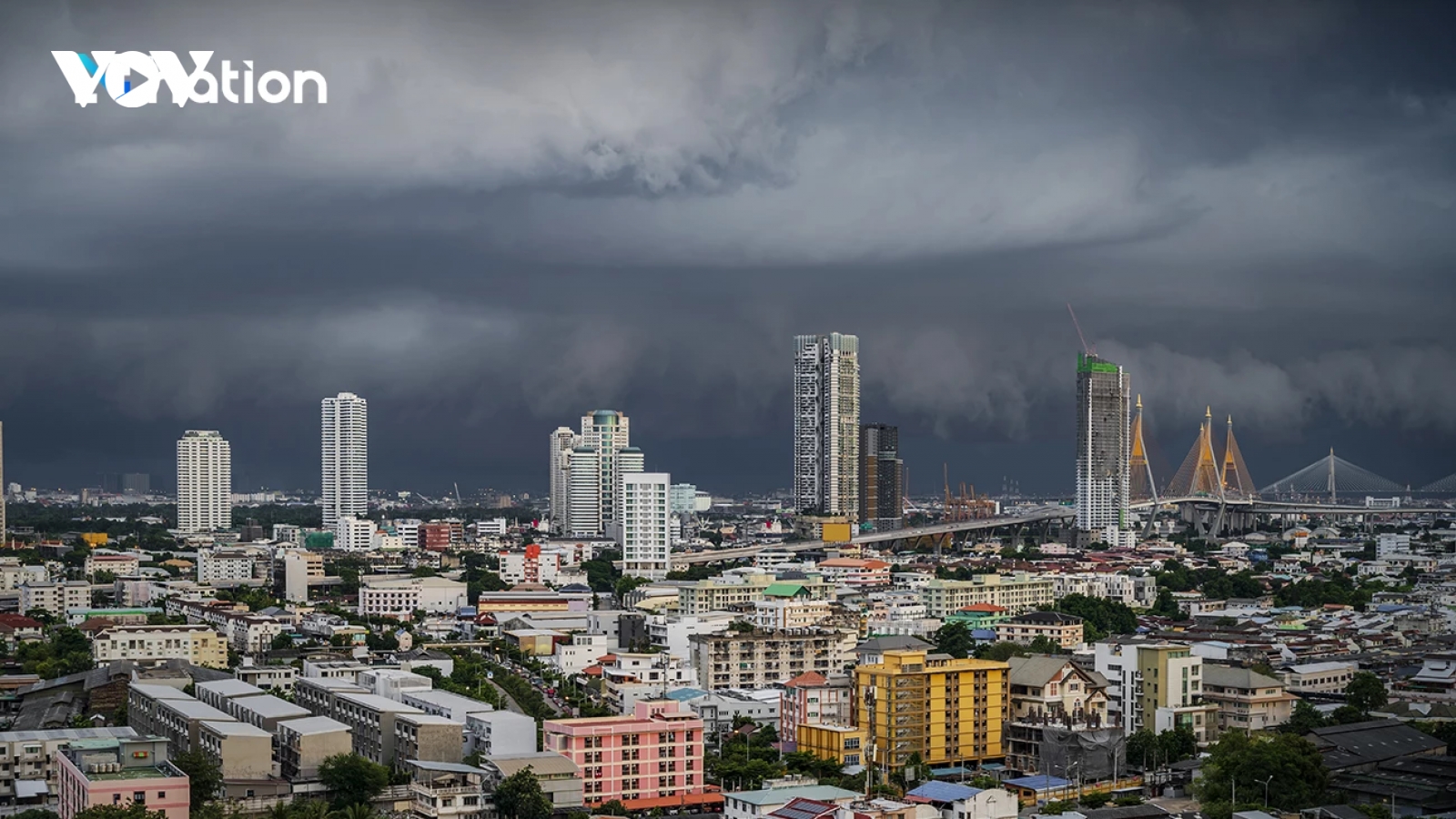 Bão Wipha gây mưa lớn trên diện rộng, Thái Lan phát cảnh báo cấp độ cao