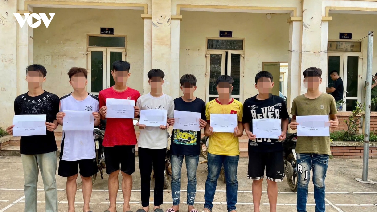 Triệu tập 8 thanh thiếu niên mang đao, kiếm đi gây rối trật tự công cộng ở Phú Thọ
