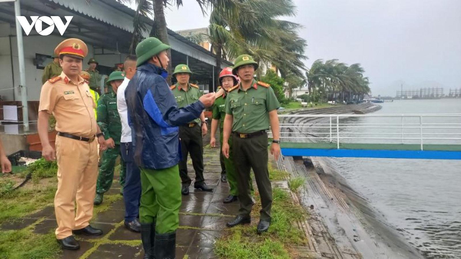 Quảng Ninh: Các phương tiện thủy neo đậu tại các bến cảng an toàn