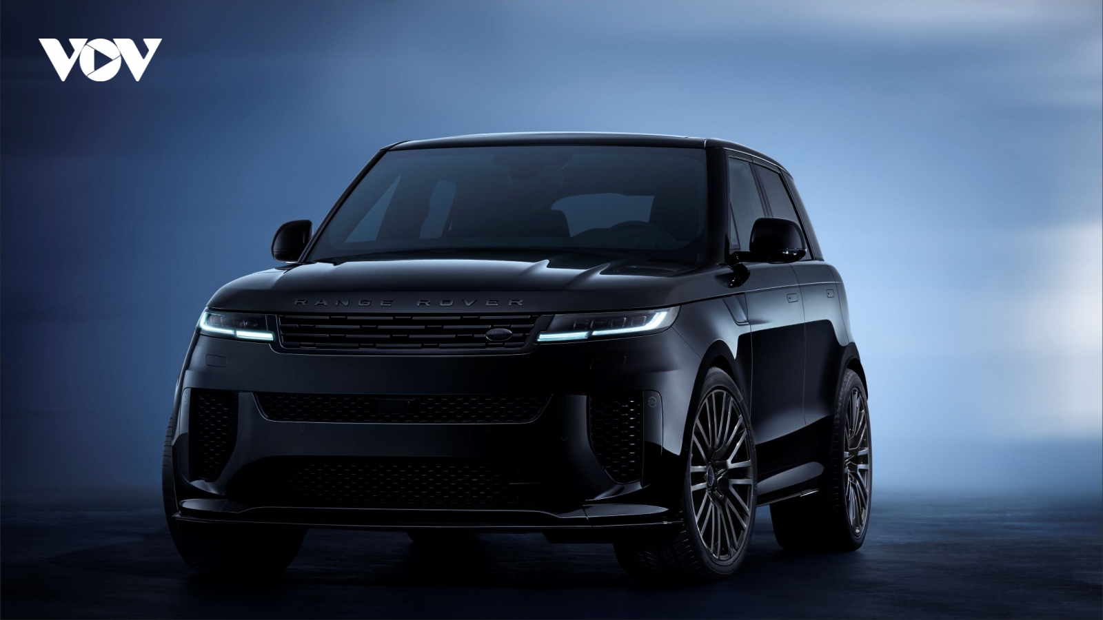 Range Rover tiết lộ phiên bản đen toàn diện cho Range Rover Sport SV