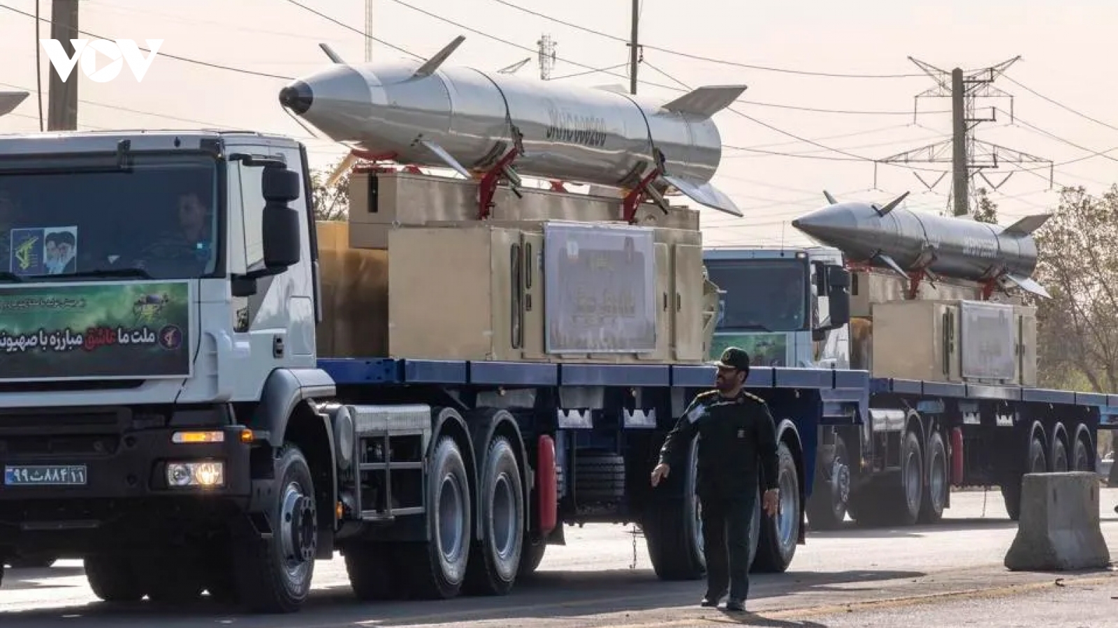 Thấy gì từ cuộc đối đầu giữa phòng không Israel và tên lửa đạn đạo Iran?