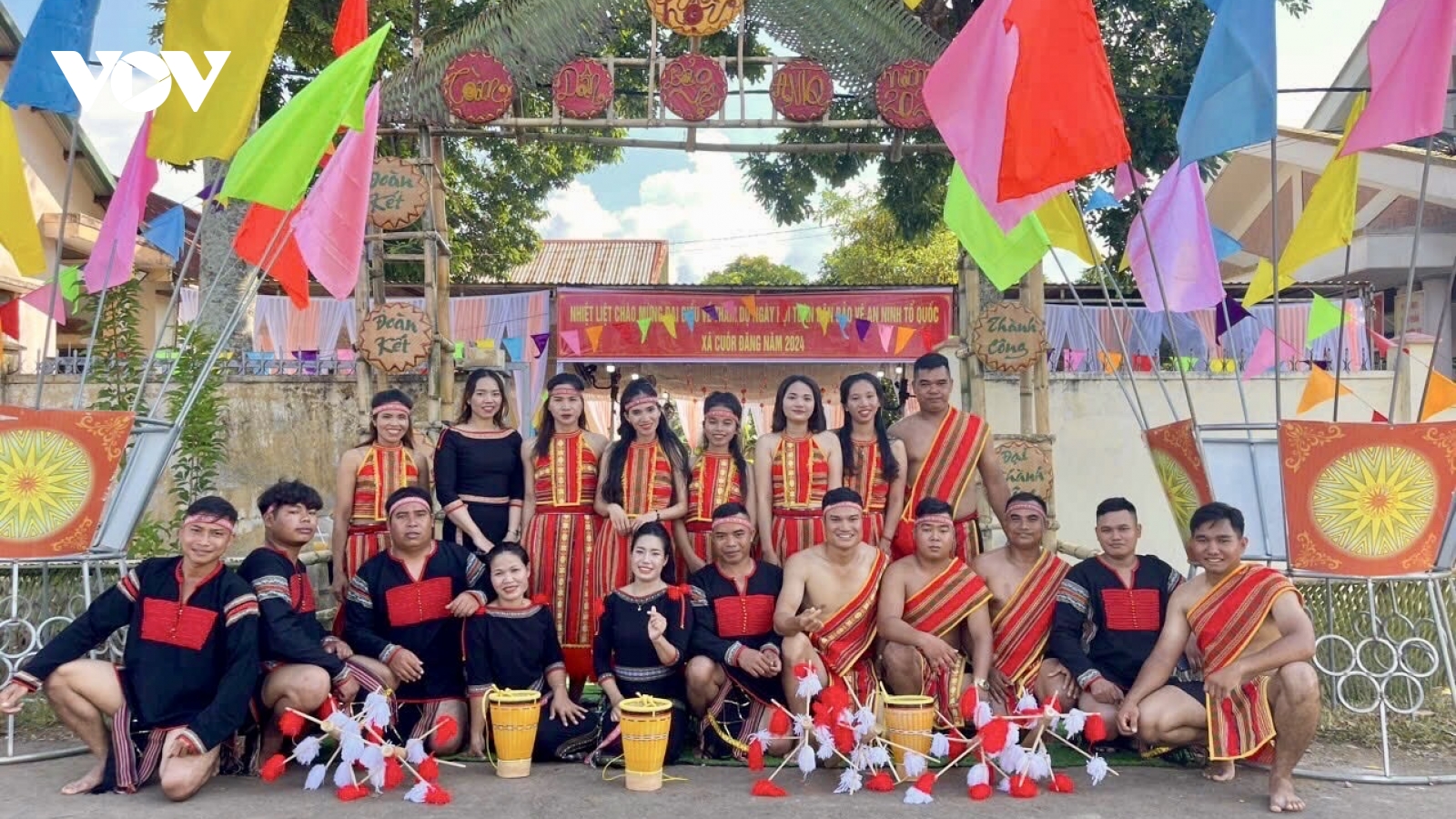 Tuổi trẻ các buôn làng Đắk Lắk vững niềm tin theo Đảng