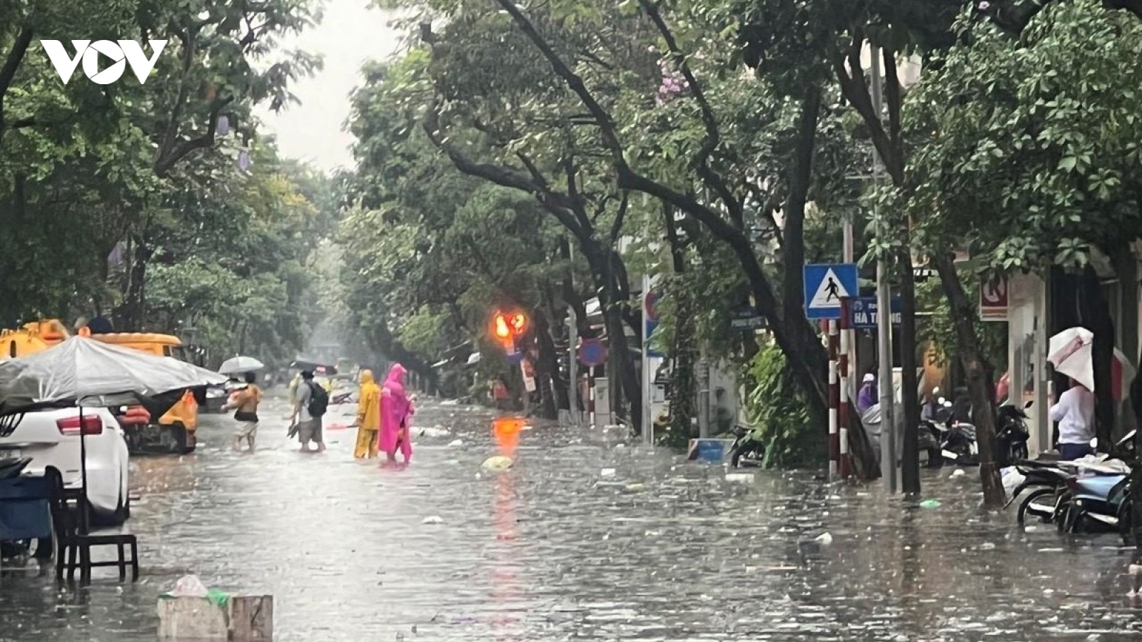 Thời tiết hôm nay 3/7: Nhiều nơi trên cả nước có mưa rào và dông rải rác