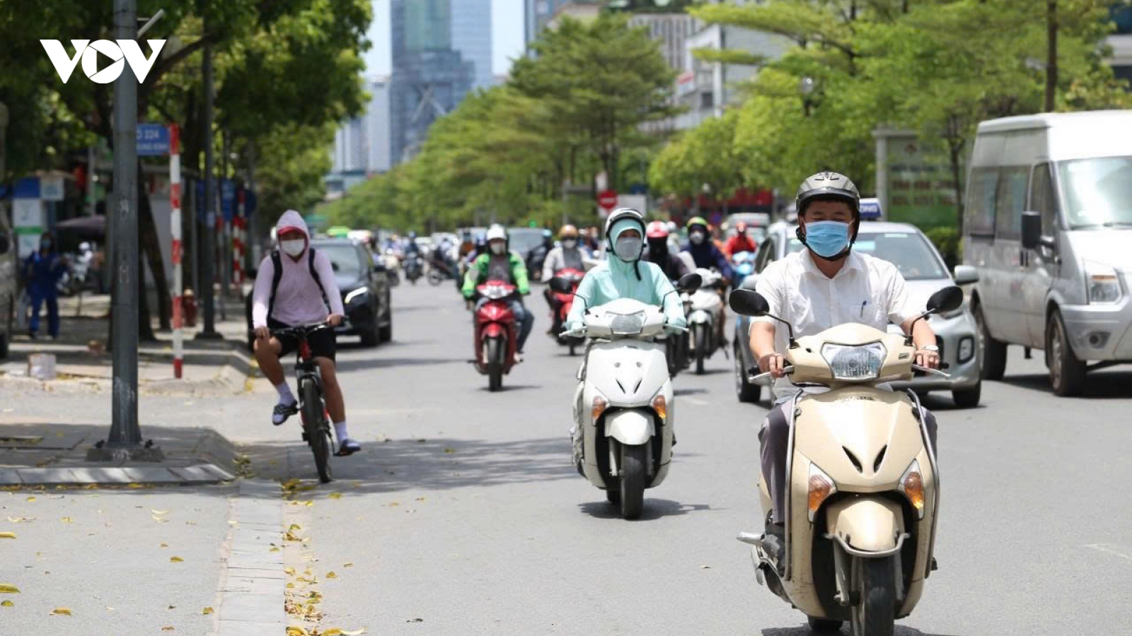 Thời tiết hôm nay 8/7: Bắc Bộ ngày nắng nóng, chiều tối có mưa dông