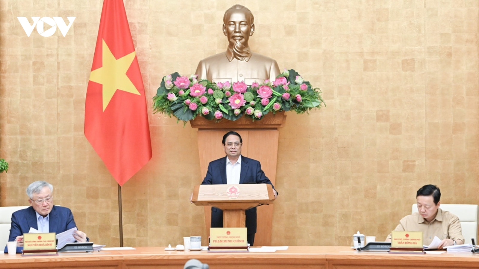 Thủ tướng: Ổn định bộ máy chính quyền các cấp, tập trung phát triển KT-XH