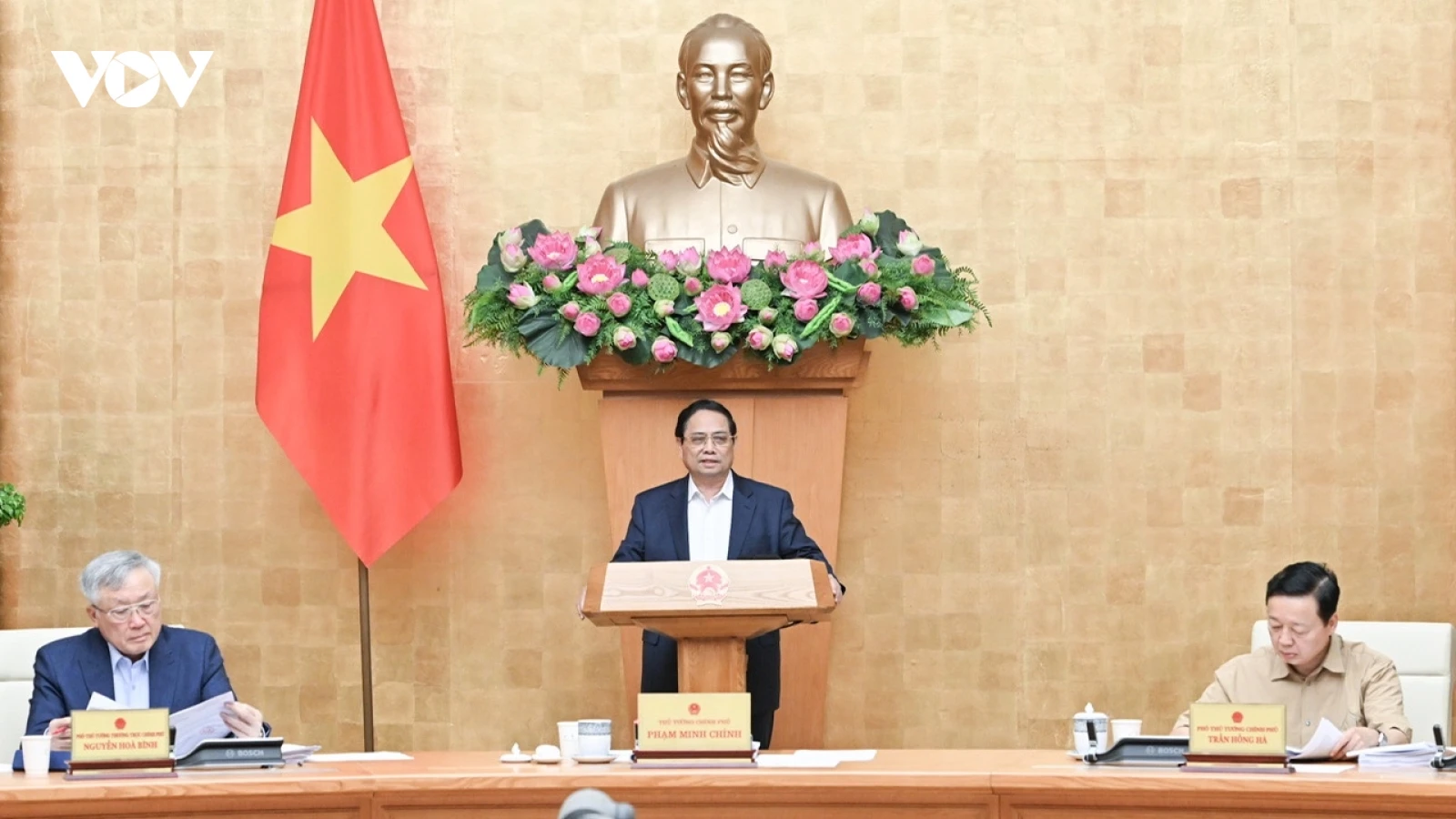 Thủ tướng: Ổn định bộ máy chính quyền các cấp, tập trung phát triển KT-XH
