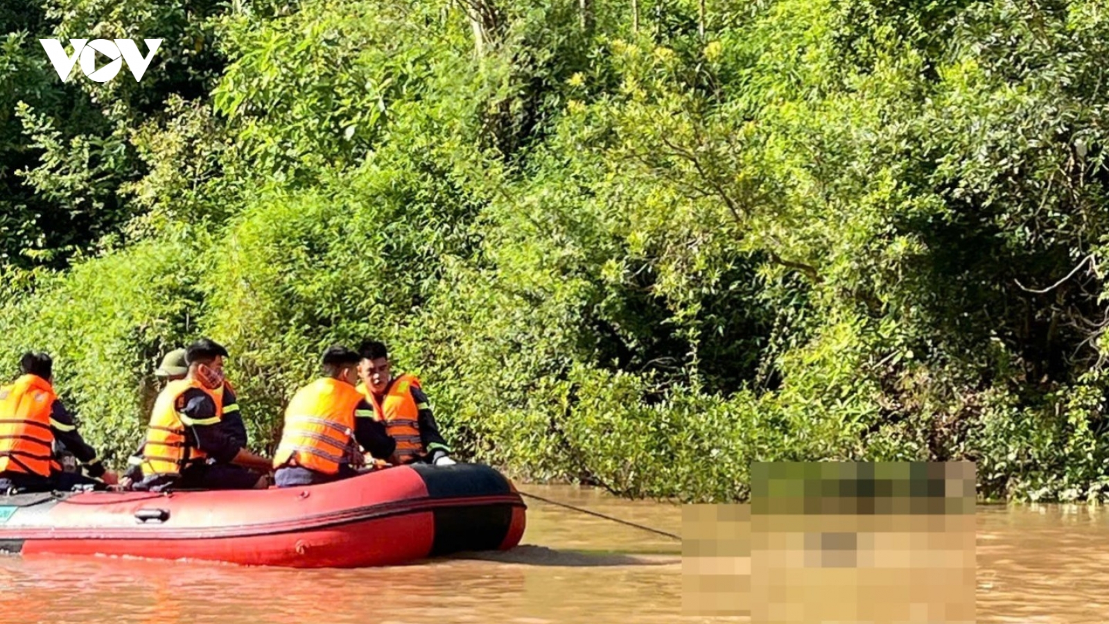 Tìm thấy thi thể 2 nạn nhân bị nước lũ cuốn trôi khi qua ngầm tràn ở Lạng Sơn