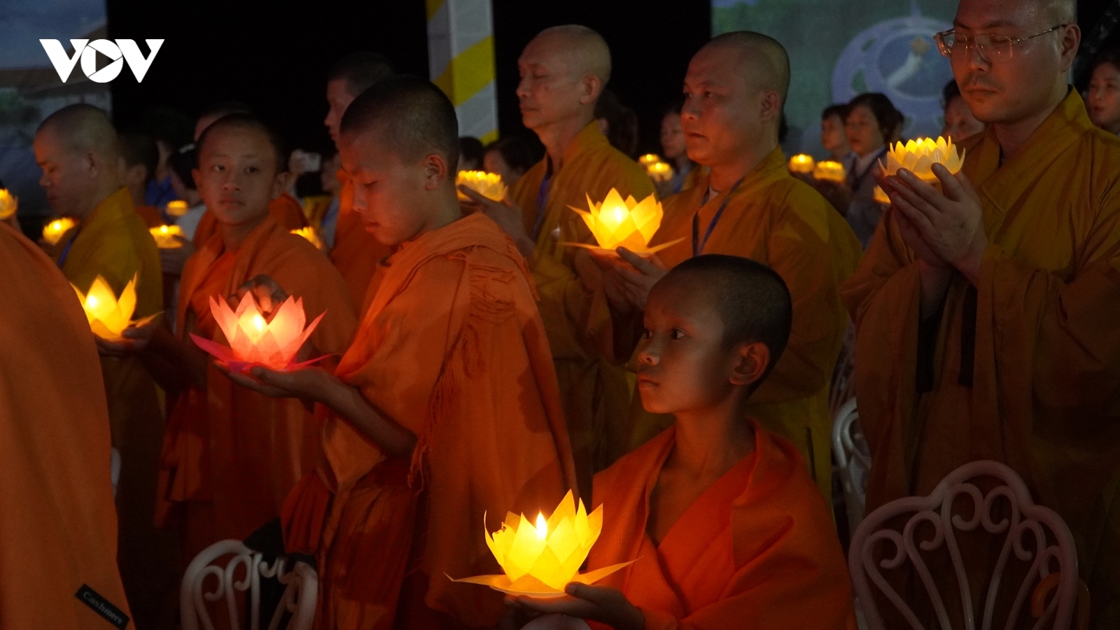 Tri ân các anh hùng liệt sĩ Việt - Lào