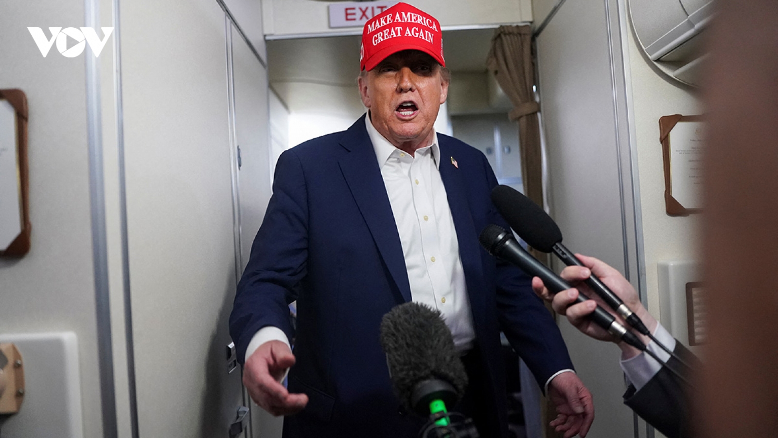 Ông Trump đã ký thư áp thuế gửi 12 quốc gia, sẽ chuyển đi vào 7/7 tới