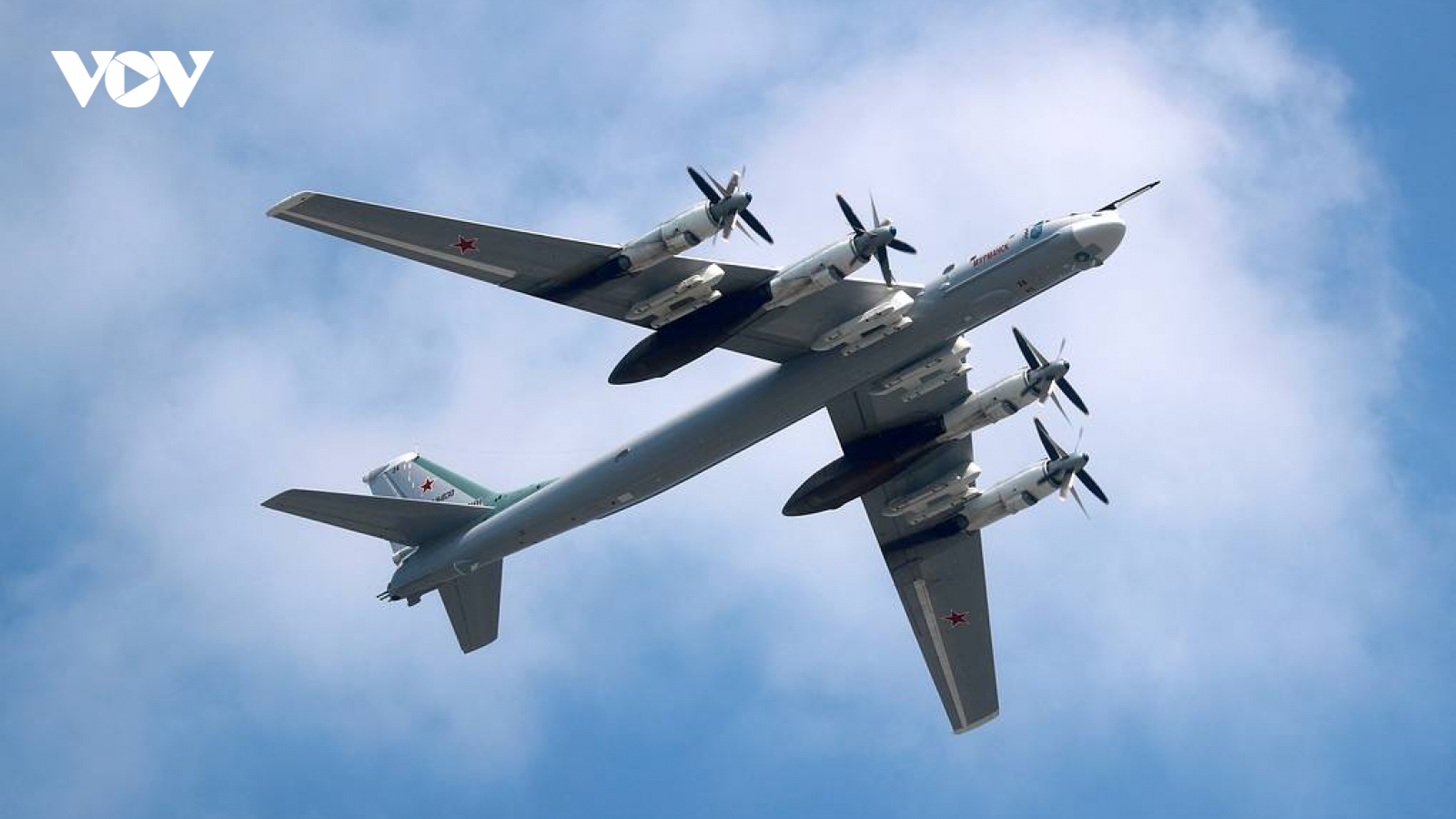 Nga điều Tu-95Ms tấn công tầm xa khiến Ukraine không kịp trở tay