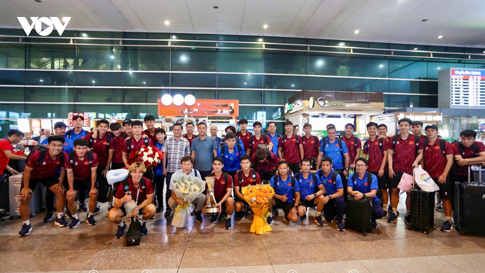 U23 Việt Nam về nước cùng cúp vàng vô địch Đông Nam Á lịch sử