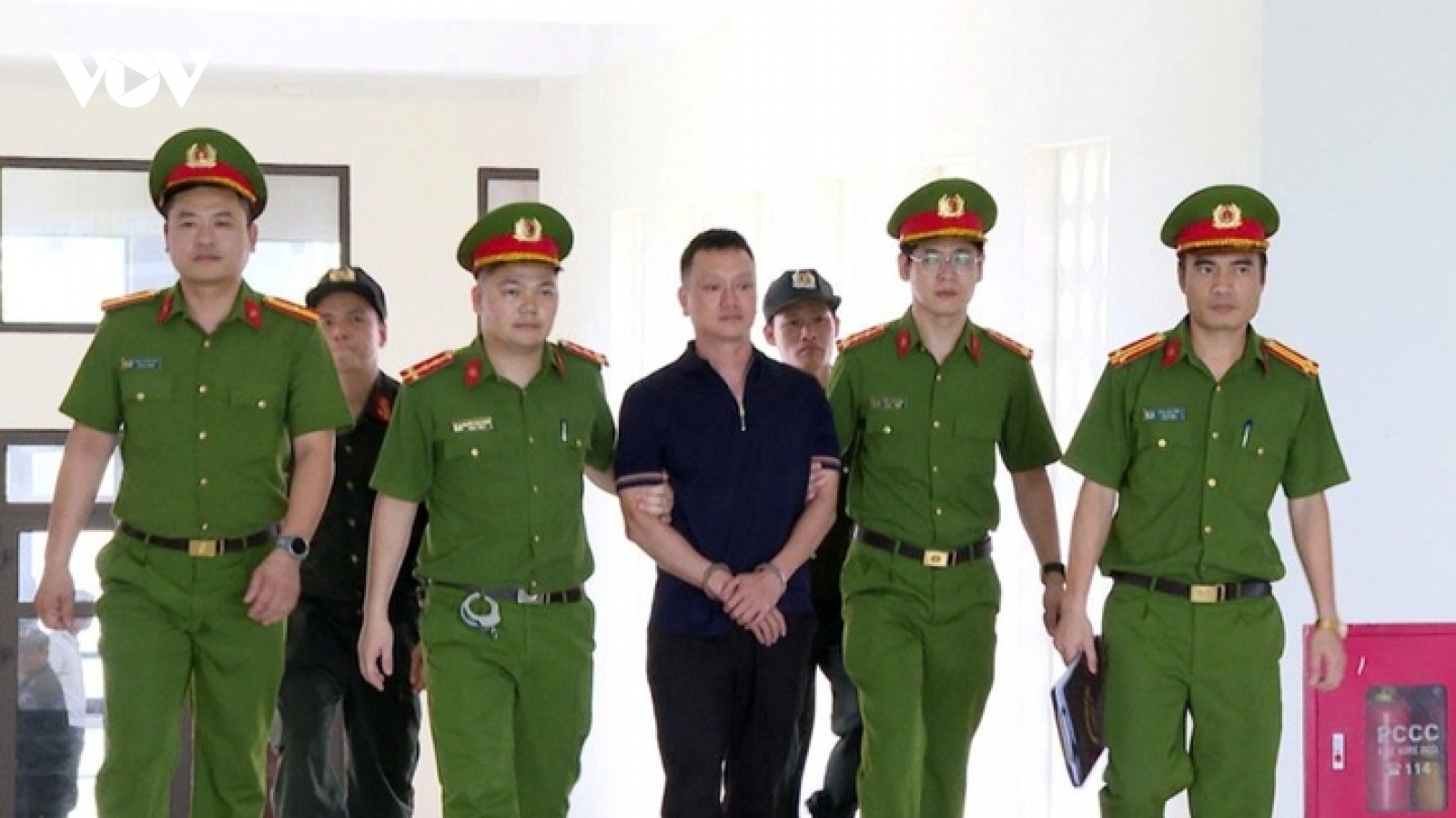 Âm mưu 'chạy án' cho phạm nhân chung thân của trùm giang hồ Vi 'ngộ'