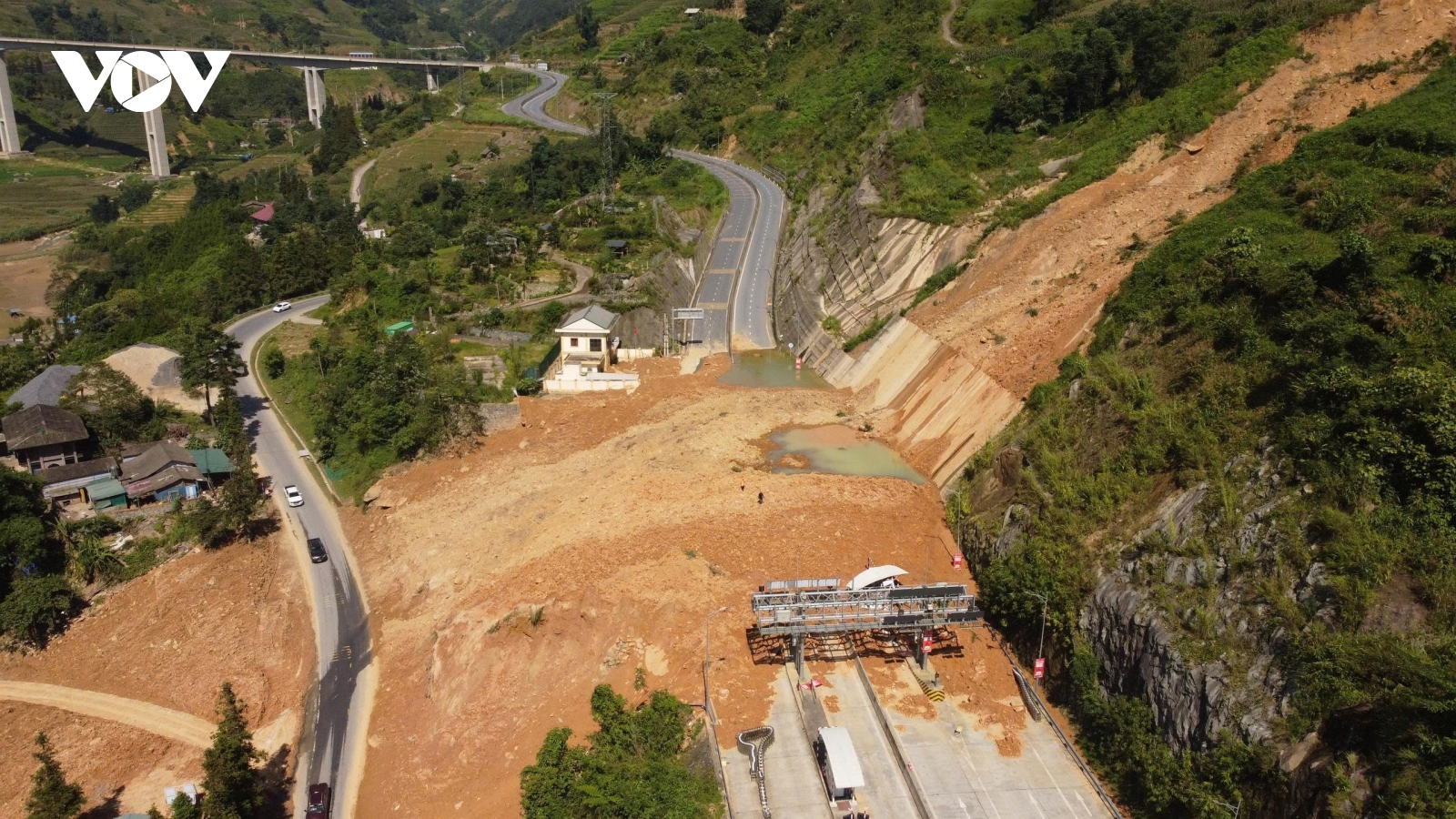 Điểm sạt lở trên tuyến nối cao tốc Nội Bài – Lào Cai được báo động khẩn cấp