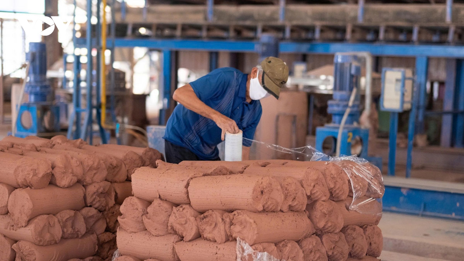 Tháo gỡ "nút thắt" thuế Mỹ, doanh nghiệp Việt tái khởi động sản xuất