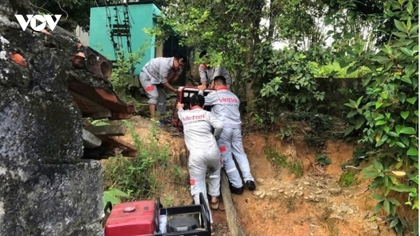 Viettel khẩn trương chuẩn bị ứng phó bão Wipha, sẵn sàng đảm bảo thông tin liên lạc