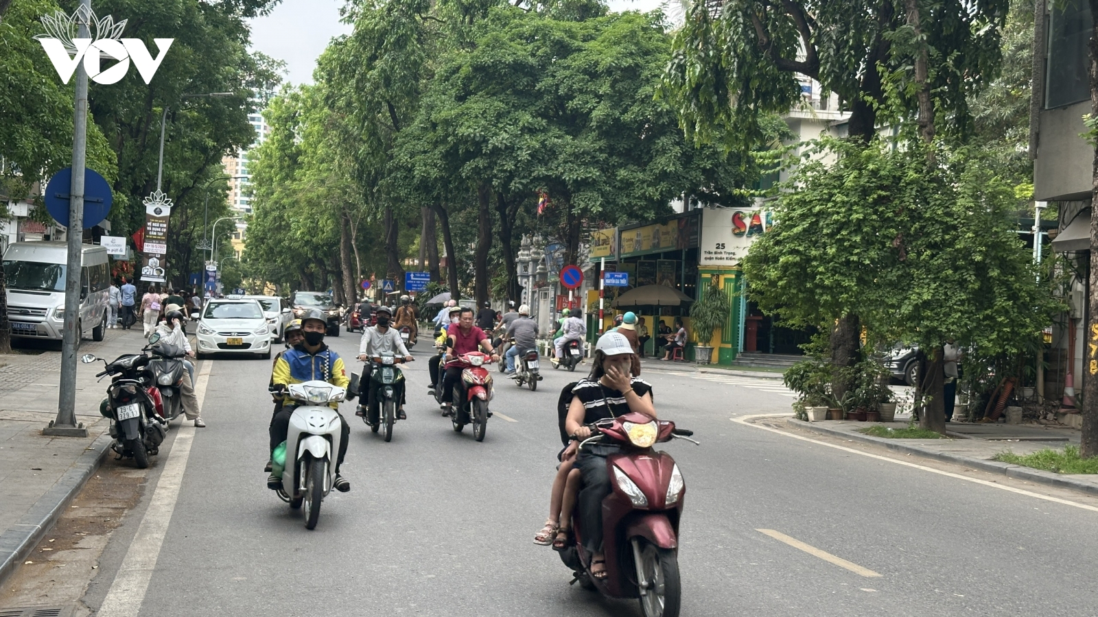 Hà Nội dự kiến hỗ trợ 3 triệu đồng/xe khi chuyển đổi sang xe máy xanh