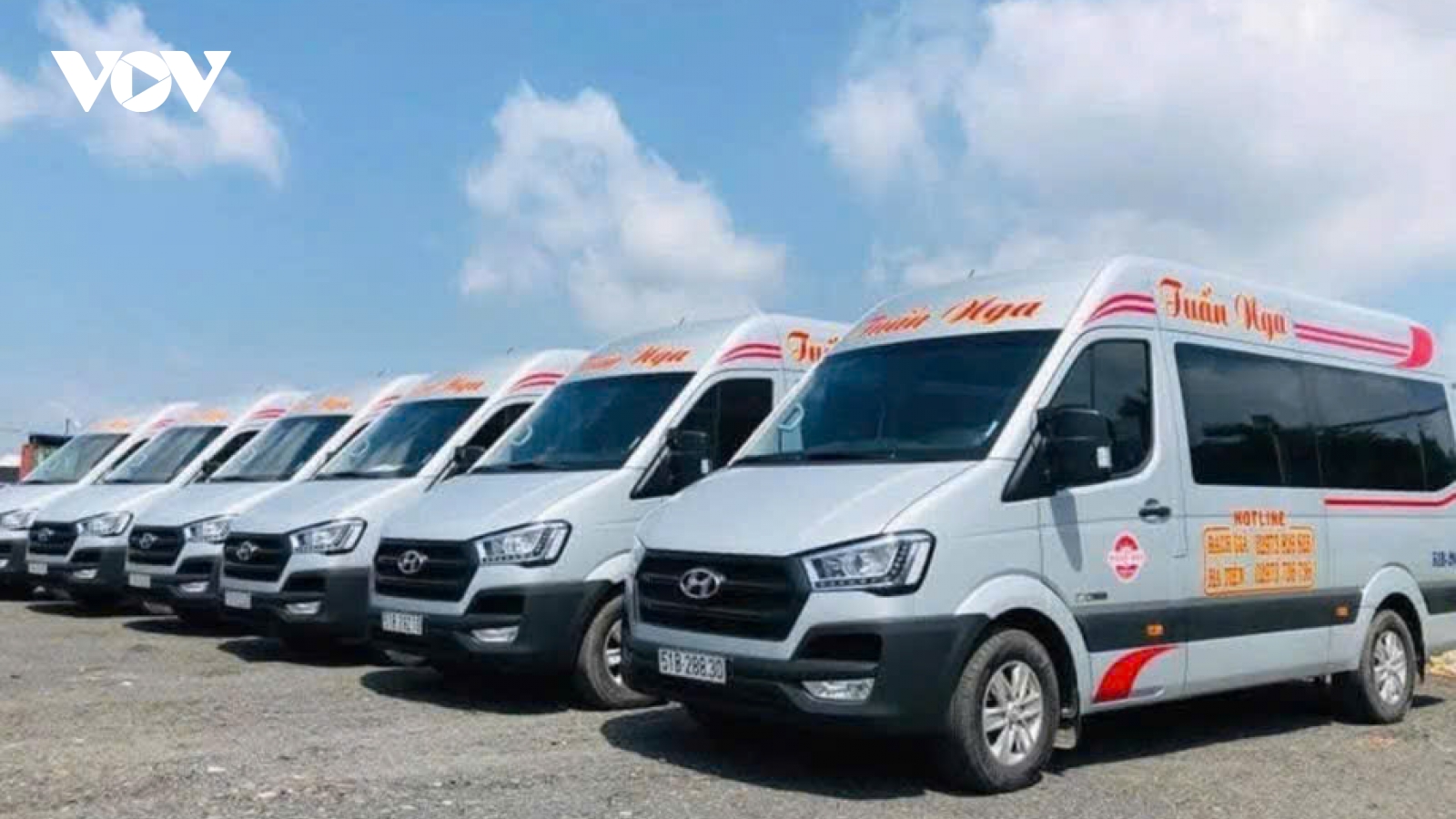 An Giang: Chuyến xe đầu tiên đưa đón 253 cán bộ đi, về từ Long Xuyên - Rạch Giá