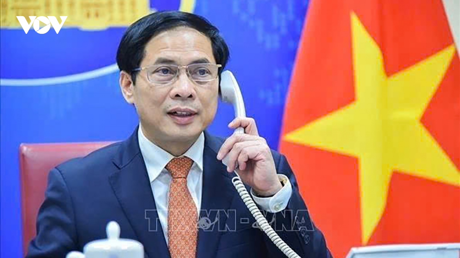 Phó Thủ tướng Bùi Thanh Sơn điện đàm với Bộ trưởng Ngoại giao Lào