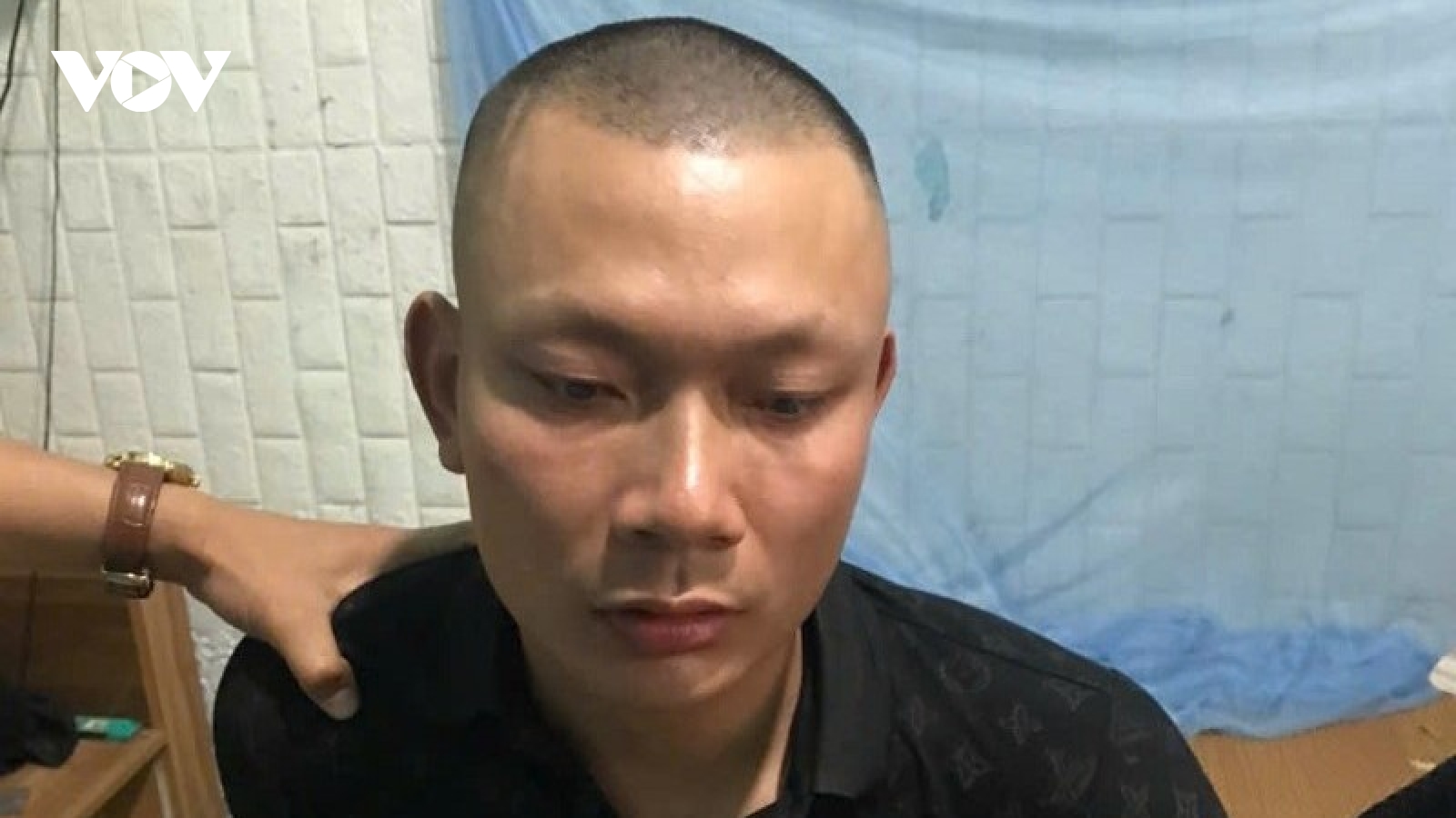 Nóng 24h: Bắt đối tượng trộm cắp, dùng dao uy hiếp nhân viên Viettel, cướp điện thoại