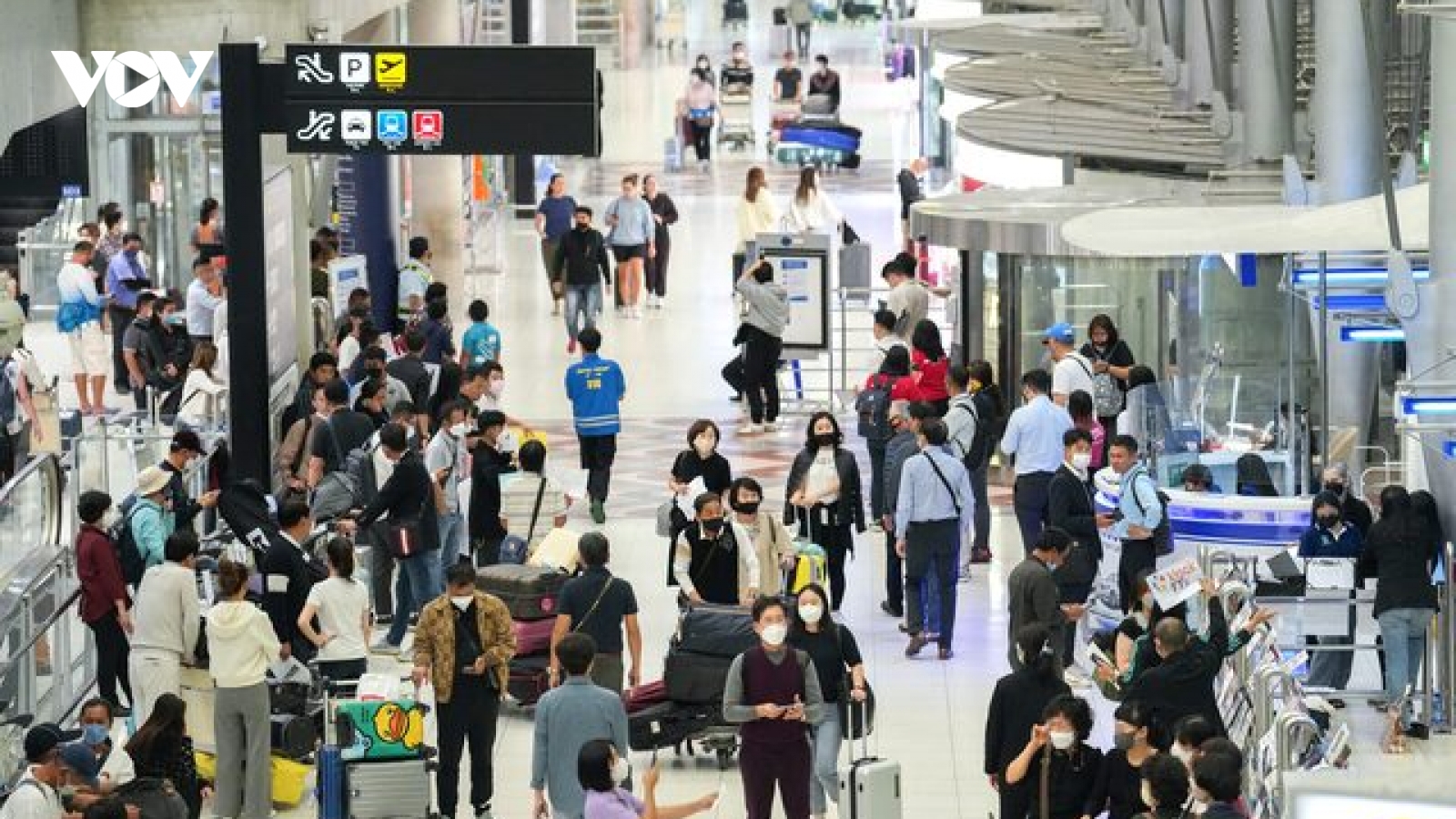 Thái Lan hủy gần 10.000 giấy phép tạm trú của người nước ngoài