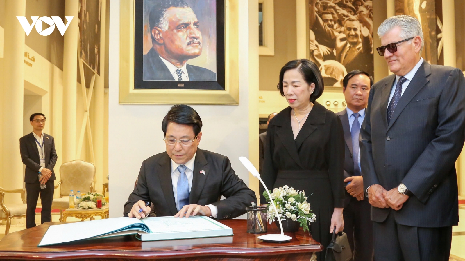 Chủ tịch nước và Phu nhân thăm bảo tàng Gamal Abdel Nasser