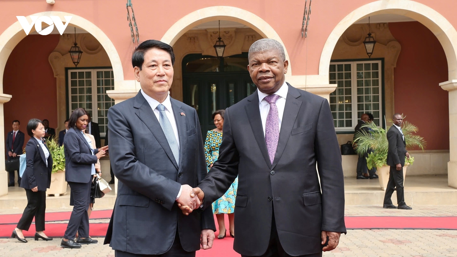 Lễ đón Chủ tịch nước Lương Cường thăm cấp Nhà nước Cộng hoà Angola