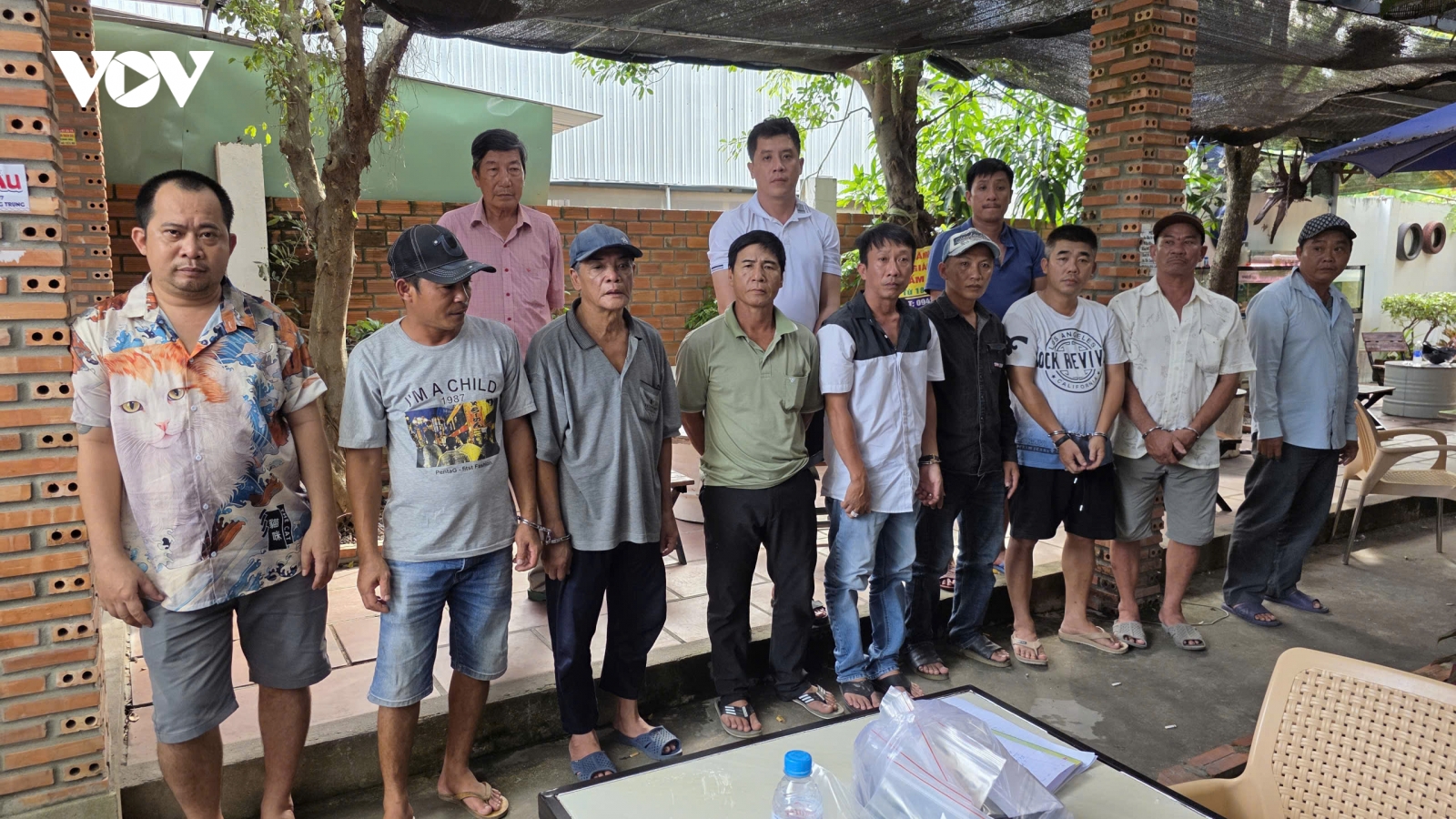 Triệt xoá tụ điểm đá gà ăn tiền qua mạng tại quán cà phê