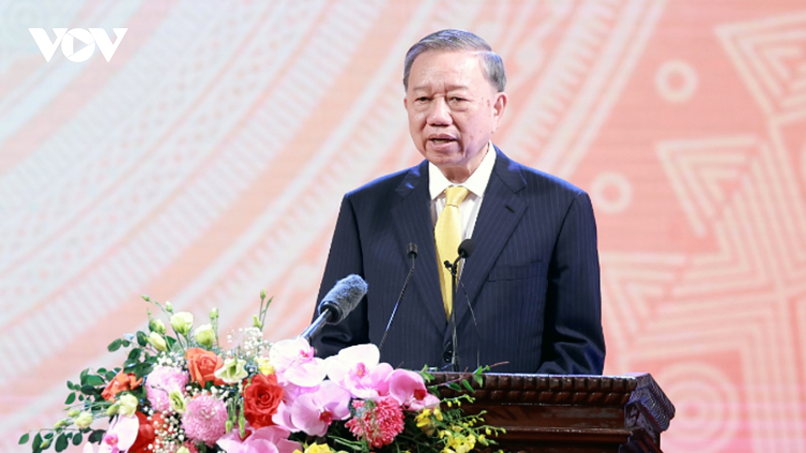 Culture must take the lead, lighting the way for national development: Party leader