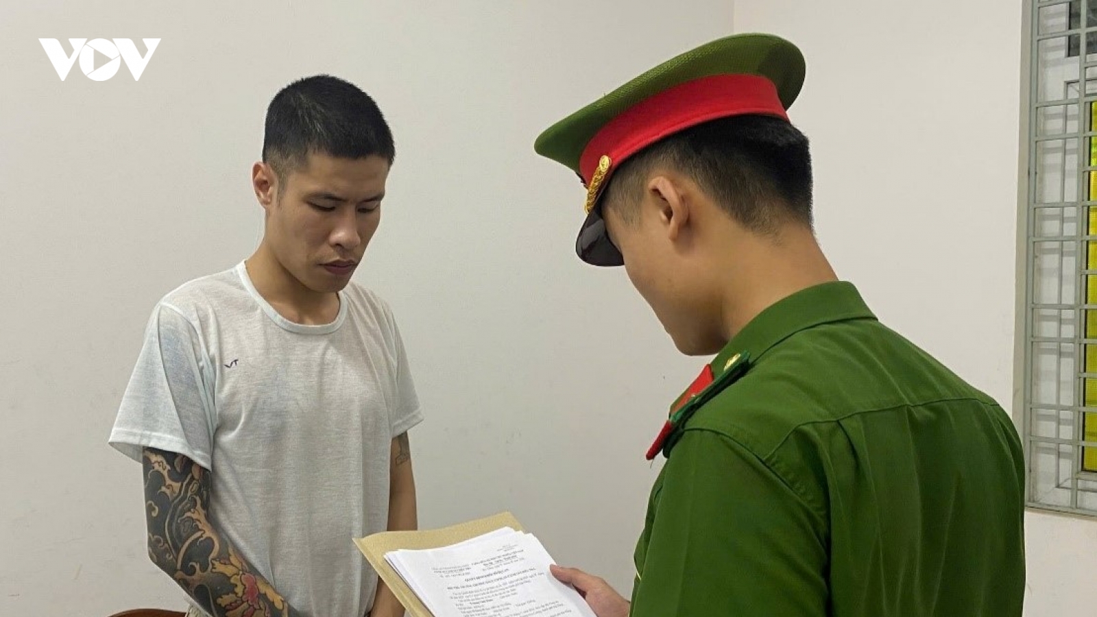 Khởi tố, bắt tạm giam nhân viên bảo vệ “rút ruột” tài sản của công ty