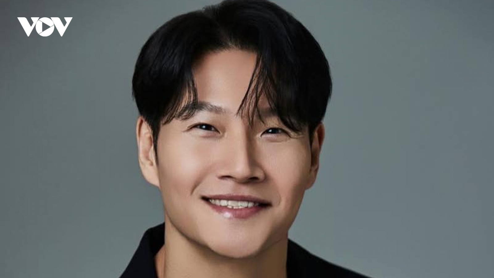 Ngôi sao "Running Man" Kim Jong Kook kết hôn ở tuổi 49