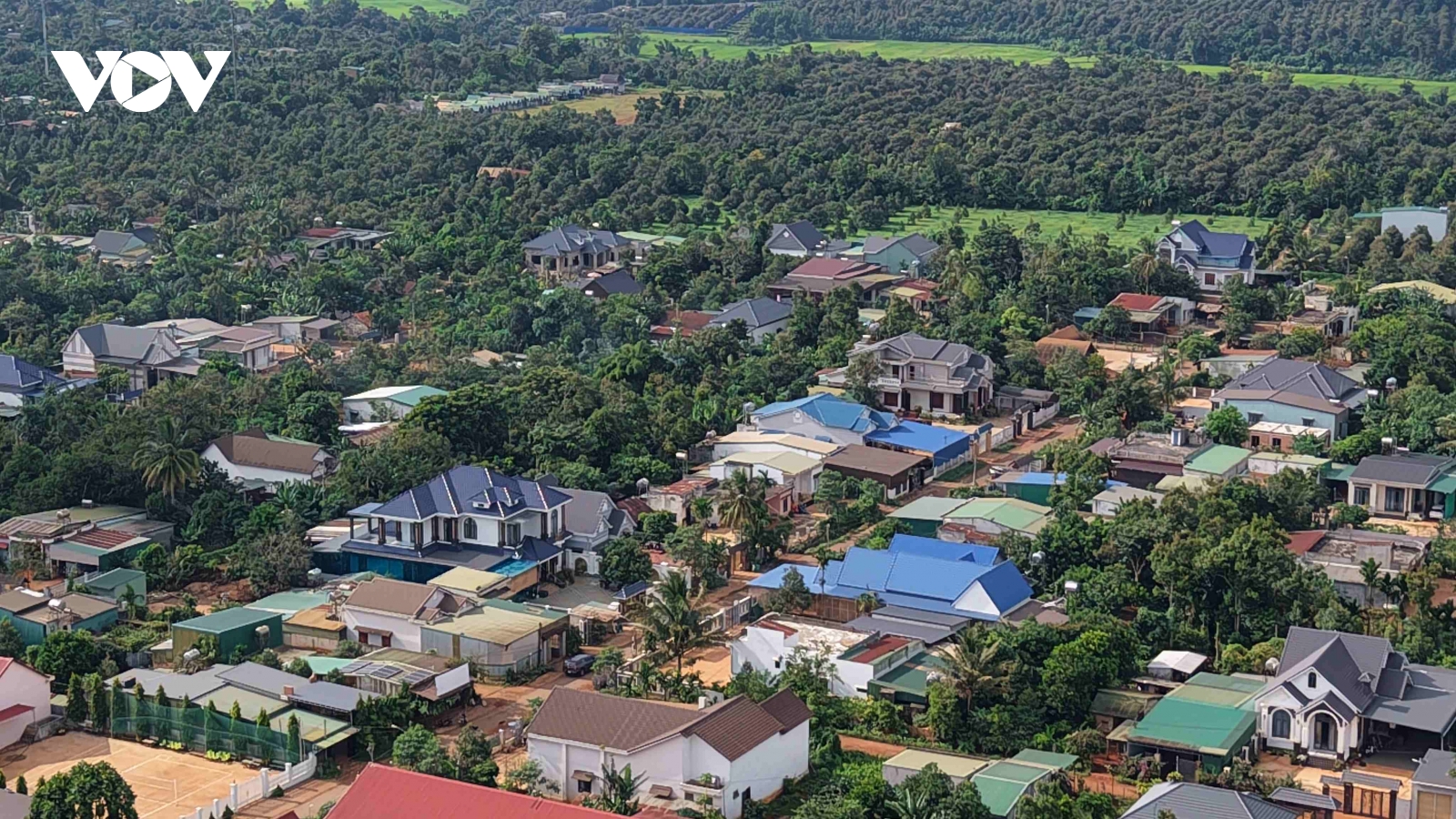 Buôn tỷ phú trên vùng đất đỏ Bazan