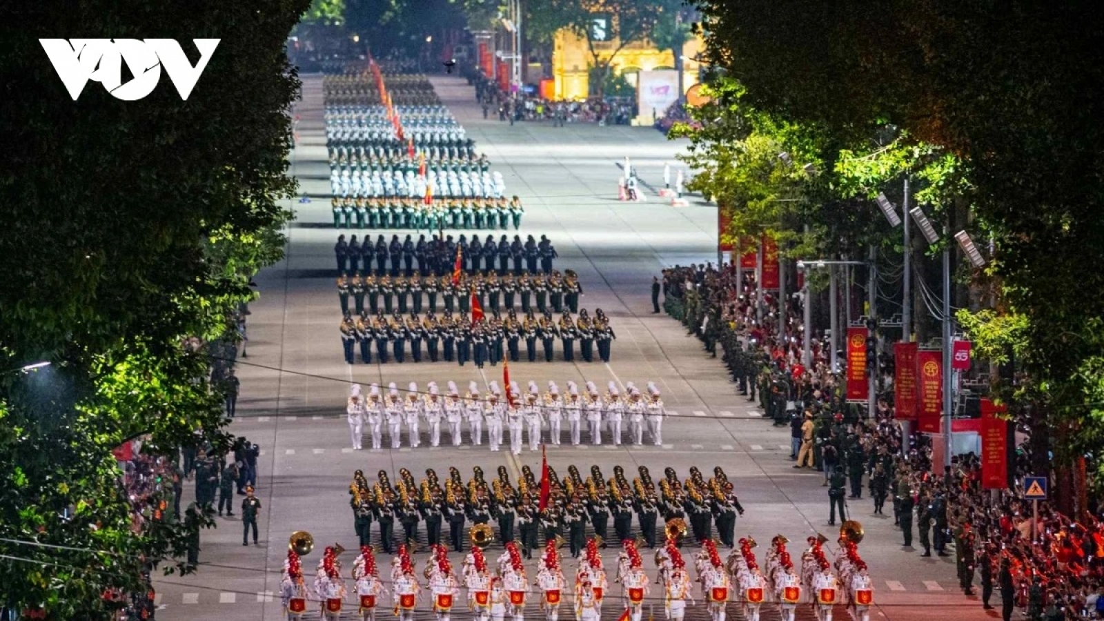 Sơ duyệt diễu binh tối 27/8: Lộ trình của các khối đi như thế nào?