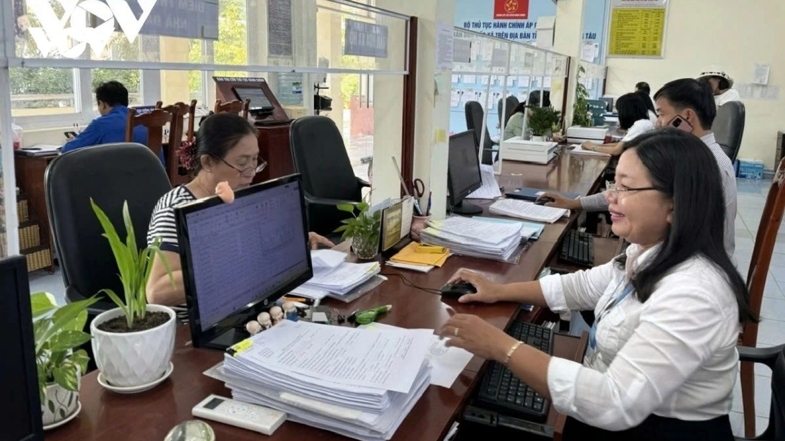 Viên chức được xem xét loại trừ, miễn giảm trách nhiệm trong trường hợp nào?