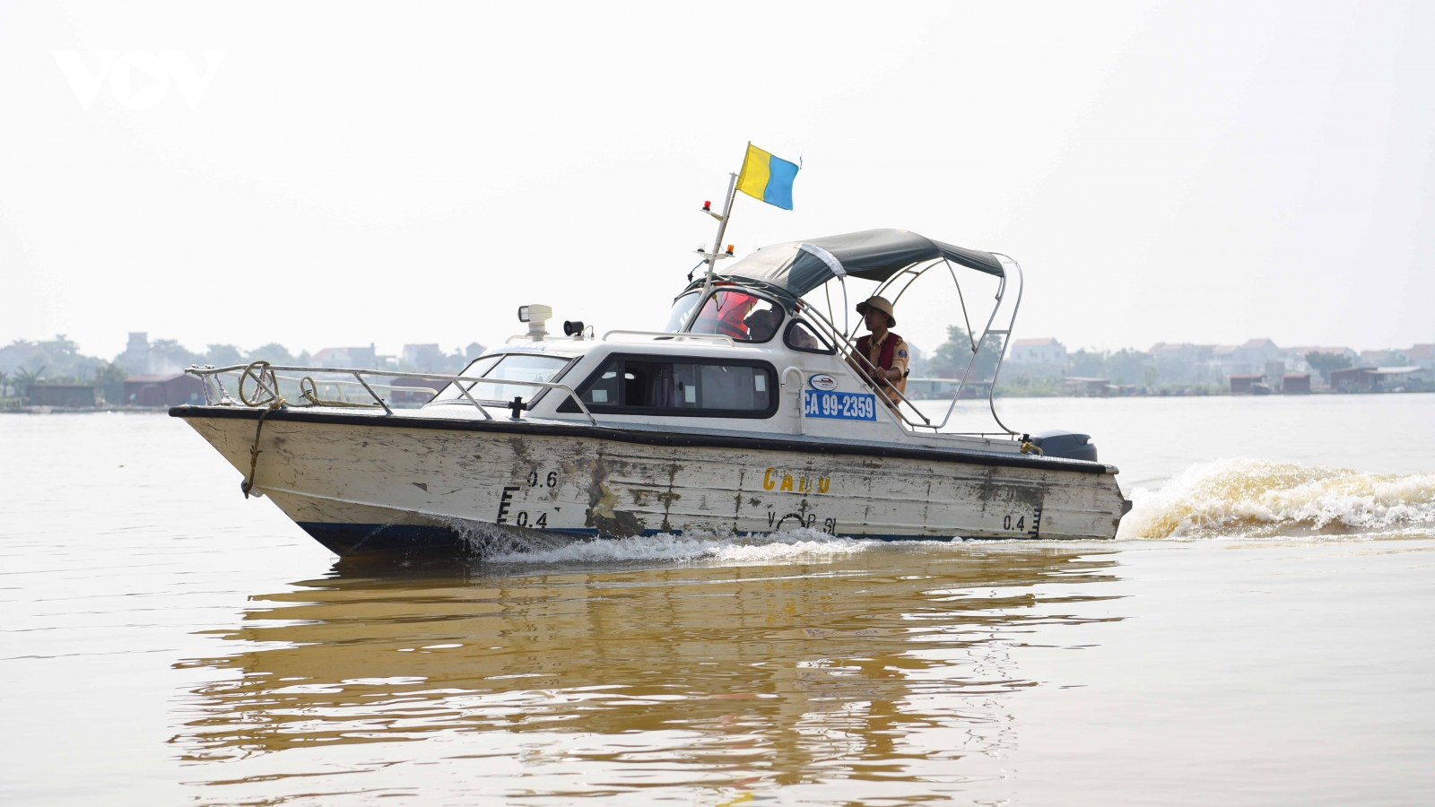 CSGT đường thủy Bắc Ninh tăng cường tuần tra, đảm bảo an toàn mùa mưa bão