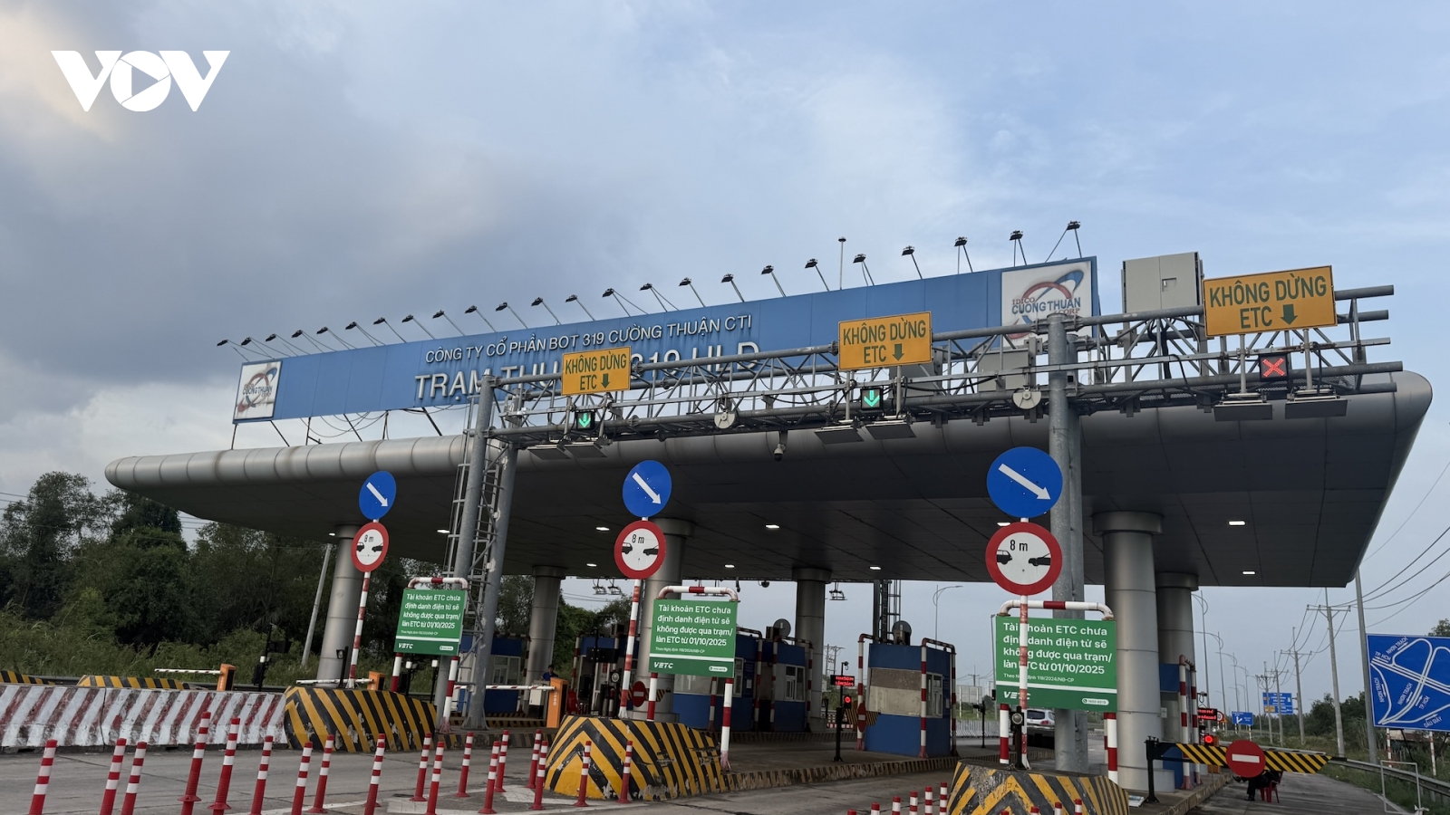 Nạp tiền VETC bị khấu trừ 10%, người dân “kêu trời”