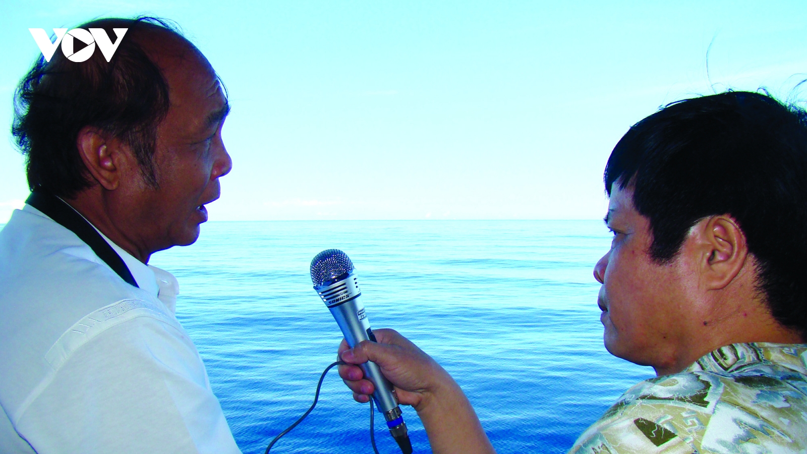 Một chuyến Trường Sa và show phát thanh trực tiếp