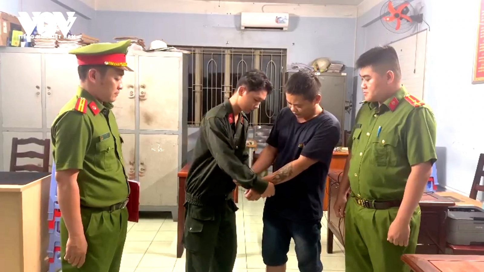 Nóng 24h: Bị bắt khẩn cấp, tài xế container đánh võng đối diện với hình phạt nào?