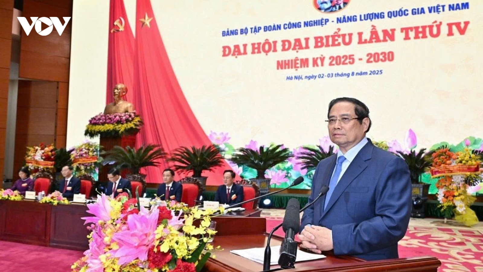 Petrovietnam urged to become one of Southeast Asia’s top five enterprises