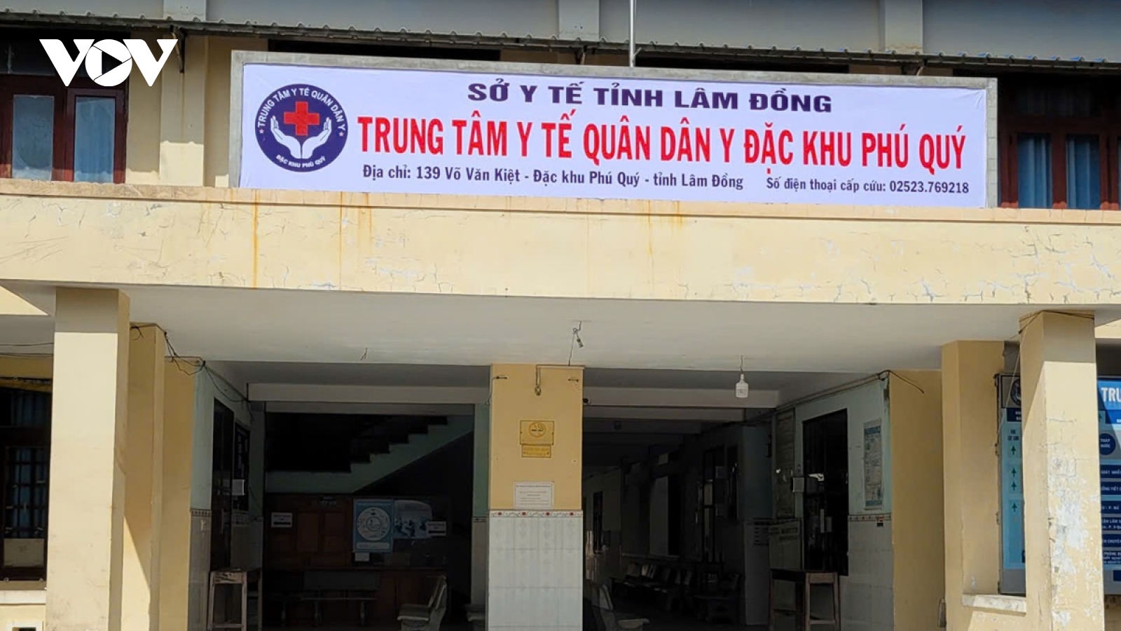 Chạy đua với thời gian để cứu sống thuyền trưởng bị sự cố sức khỏe trên biển